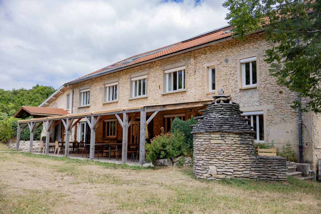 Maison de Saint Julien en Vercors en été